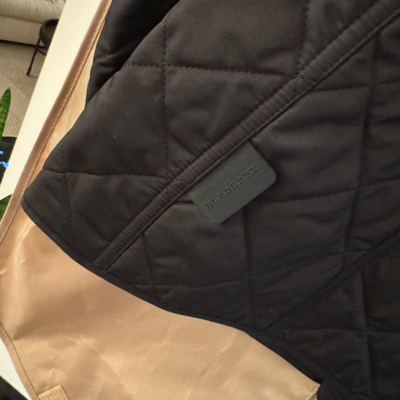 Burberry Black Quilted Jacket - Picture 5 of 6
